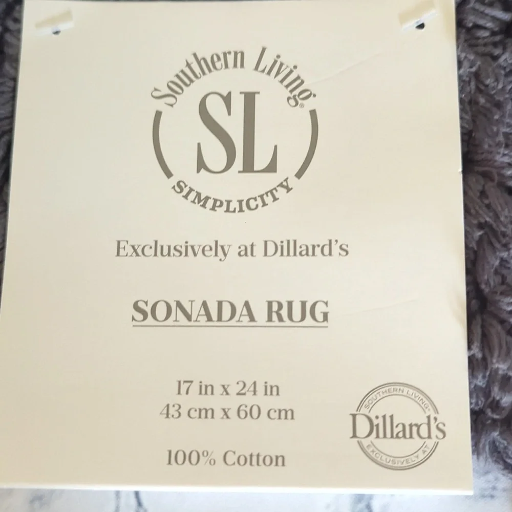 New With Tag Southern Living Sonada Bath Rugs in Gray